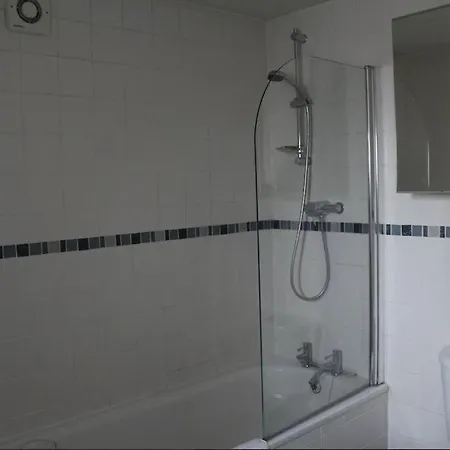 Apartment Stylish 1 Bedroom Flat In The Heart Of St Andrew's *